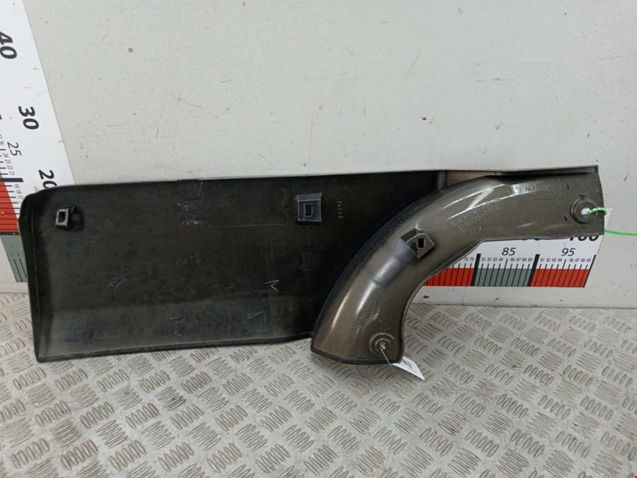 Накладка декоративная (молдинг) крышки (двери) багажника Toyota Rav4 3 (2005-2014) 2010г. | Фото № 2 Накладка декоративная (молдинг) крышки (двери) багажника Toyota Rav4 3 (2005-2014) 2010г. - Фото 2