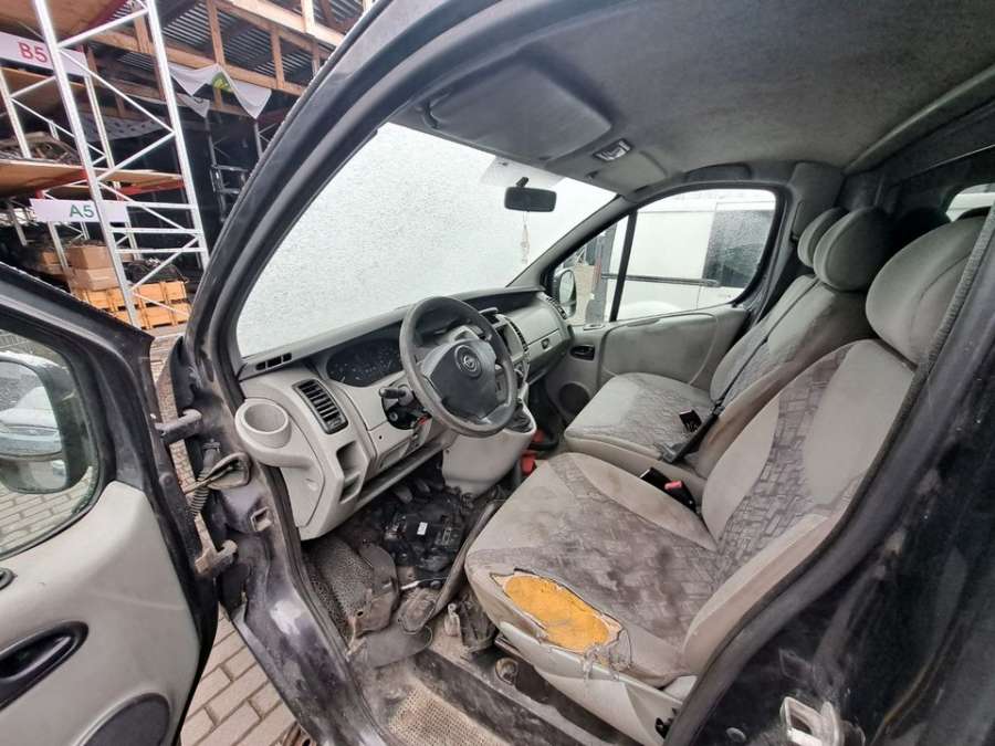 8200004603 Накладка декоративная  Opel Vivaro 2006г. | Фото № 11  8200004603 Накладка декоративная  Opel Vivaro 2006г. - Фото 11