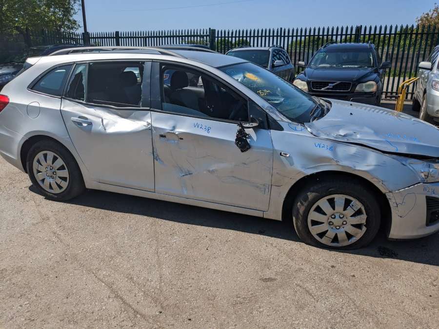 95062832 Накладка декоративная зеркала Chevrolet Cruze 2 (J300) (2008-2016) Универсал 2013г. | Фото № 7 95062832 Накладка декоративная зеркала Chevrolet Cruze 2 (J300) (2008-2016) Универсал 2013г. - Фото 7