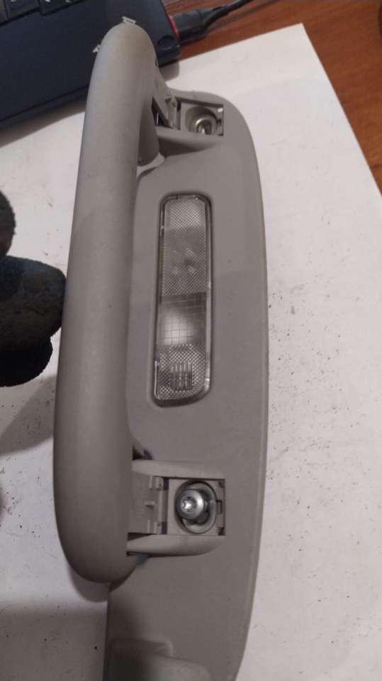 A1648100151 Ручка потолочная задняя левая  Mercedes-Benz M W164 2005г. | Фото № 2  A1648100151 Ручка потолочная задняя левая  Mercedes-Benz M W164 2005г. - Фото 2