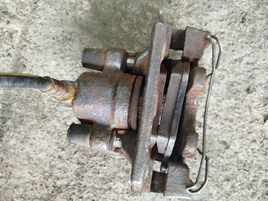 Суппорт тормозной задний левый Citroen Evasion 1998г. | Фото № 2 Суппорт тормозной задний левый Citroen Evasion 1998г. - Фото 2