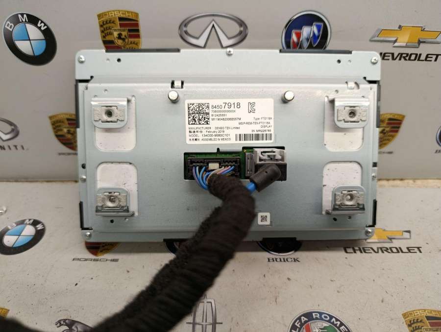 84507918 Дисплей  GMC Terrain 2 2019г. | Фото № 2  84507918 Дисплей  GMC Terrain 2 2019г. - Фото 2