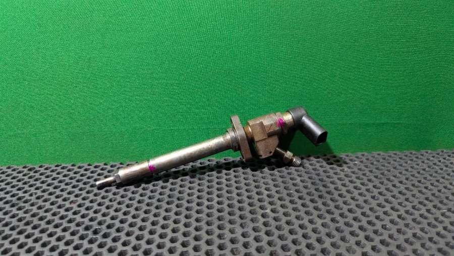 9657144580 Форсунка Ford Focus Универсал 2009г. | Фото № 1 9657144580 Форсунка Ford Focus Универсал 2009г. - Фото 1