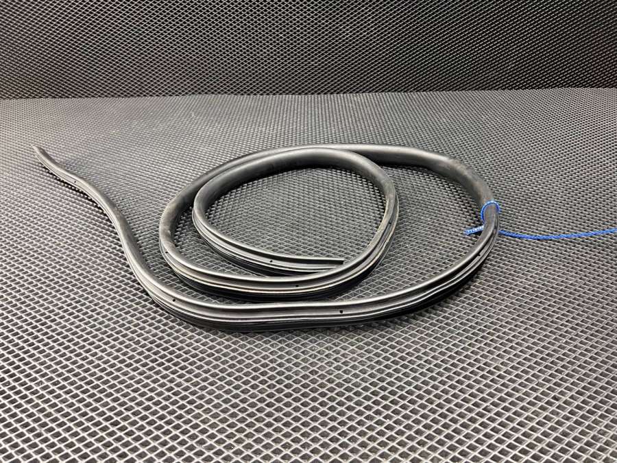 769239753R769247138R808321804R Уплотнитель дверного проема  Dacia Logan MCV 2 2016г. | Фото № 4  769239753R769247138R808321804R Уплотнитель дверного проема  Dacia Logan MCV 2 2016г. - Фото 4