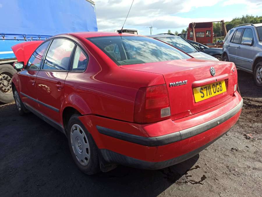 1J0959855 Кнопка стеклоподъемника Volkswagen Passat 5 (1996-2000) Седан 1998г. | Фото № 9 1J0959855 Кнопка стеклоподъемника Volkswagen Passat 5 (1996-2000) Седан 1998г. - Фото 9