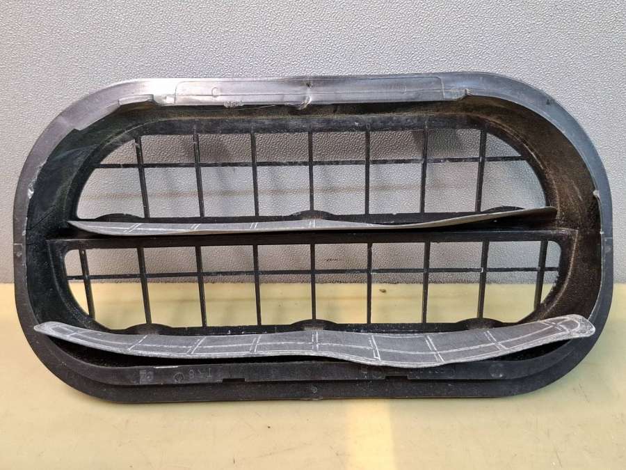 6R0819465B Клапан вентиляции кузова  Volkswagen Jetta седан 2020г. | Фото № 2  6R0819465B Клапан вентиляции кузова  Volkswagen Jetta седан 2020г. - Фото 2