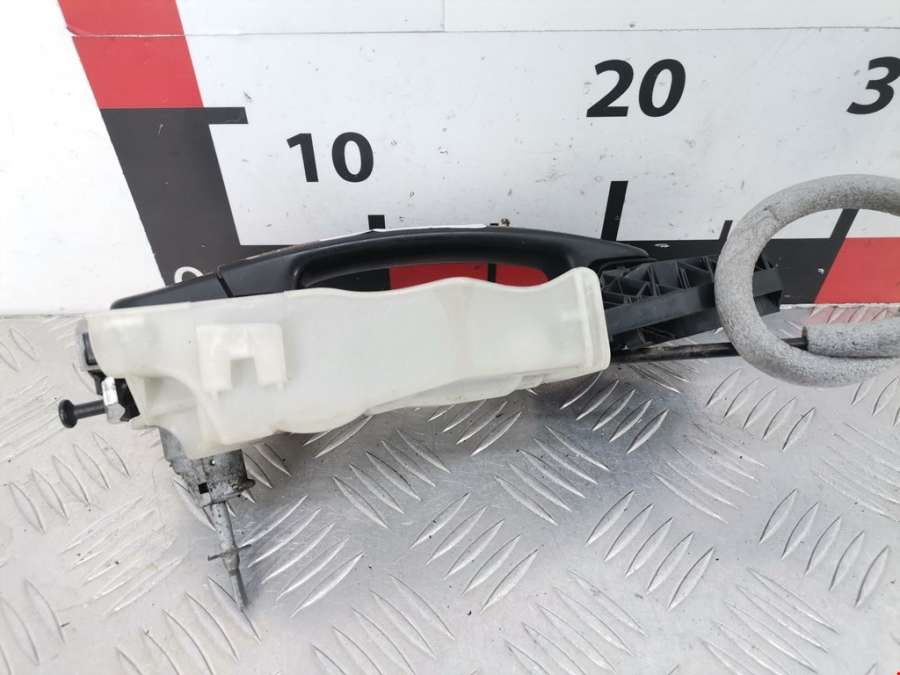 5N0837885H Ручка двери наружная передняя правая Skoda Rapid (2012-2020) Хетчбэк 5дв. 2015г. | Фото № 2 5N0837885H Ручка двери наружная передняя правая Skoda Rapid (2012-2020) Хетчбэк 5дв. 2015г. - Фото 2