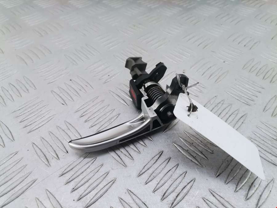 Ручка двери внутренняя передняя левая Mazda 5 CR (2005-2010) Минивэн 2006г. | Фото № 3 Ручка двери внутренняя передняя левая Mazda 5 CR (2005-2010) Минивэн 2006г. - Фото 3