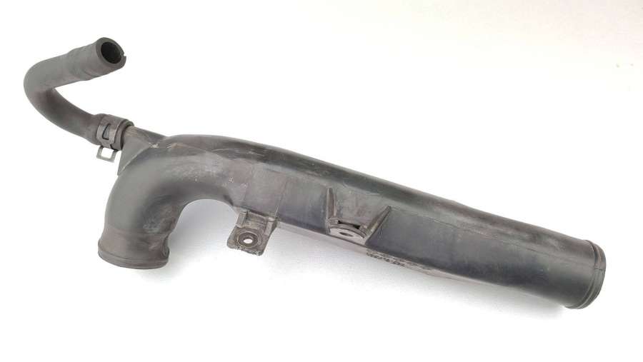 K05413590NB-7CRF-TCD Патрубок (трубопровод, шланг) Kia Sportage 1999г. | Фото № 1 K05413590NB-7CRF-TCD Патрубок (трубопровод, шланг) Kia Sportage 1999г. - Фото 1