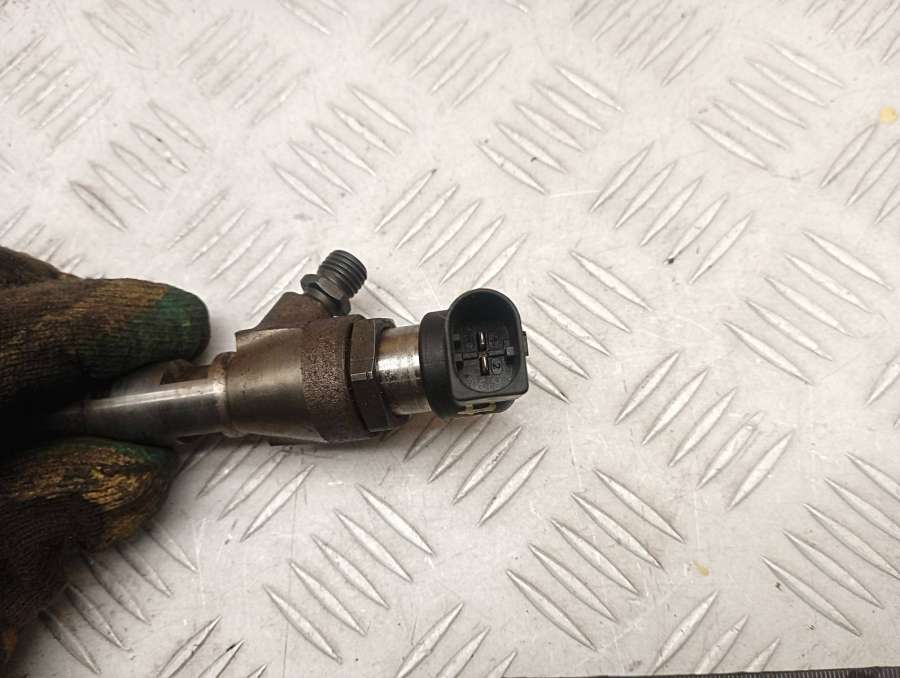 1660000Q1F1660000Q1V166004305R166008052R5WS4053682007041918200903034A2C59513484FIS1475MTFIS1475RBH8200704191 Форсунка Renault Scenic 3 2011г. | Фото № 3 1660000Q1F1660000Q1V166004305R166008052R5WS4053682007041918200903034A2C59513484FIS1475MTFIS1475RBH8200704191 Форсунка Renault Scenic 3 2011г. - Фото 3