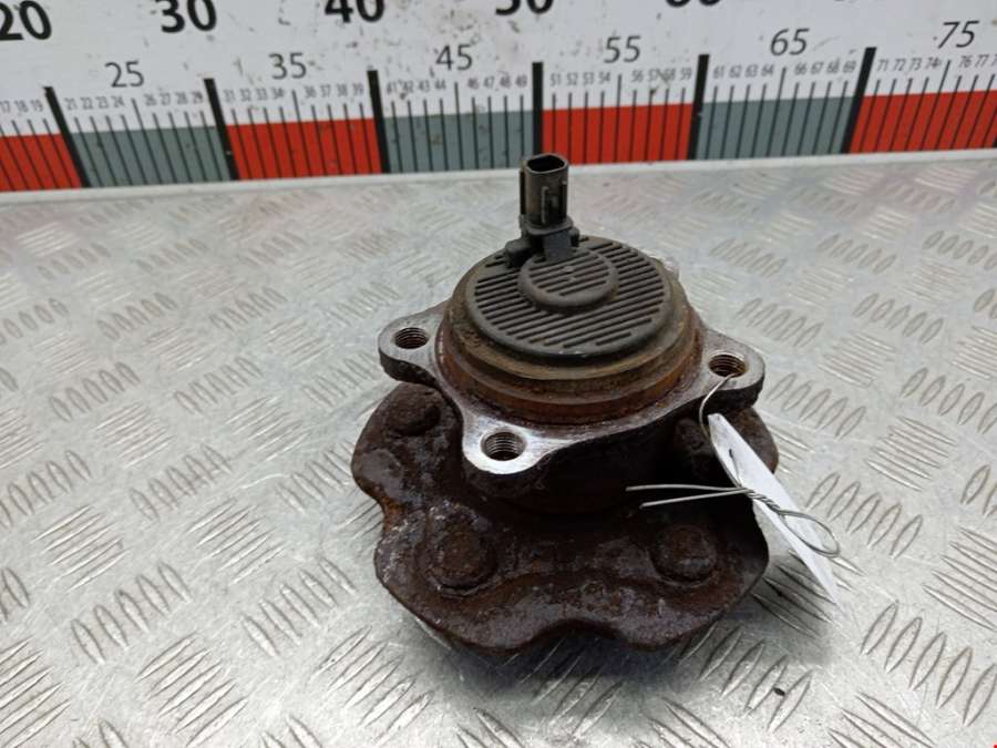 Ступица задняя Toyota Avensis 3 (T270) (2009-2018) Универсал 2011г. | Фото № 1 Ступица задняя Toyota Avensis 3 (T270) (2009-2018) Универсал 2011г. - Фото 1