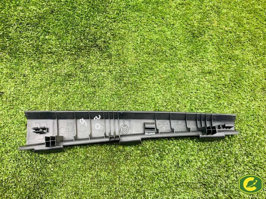 8R0868204 Обшивка стойки передней правой  Audi Q5 2010г. | Фото № 2  8R0868204 Обшивка стойки передней правой  Audi Q5 2010г. - Фото 2