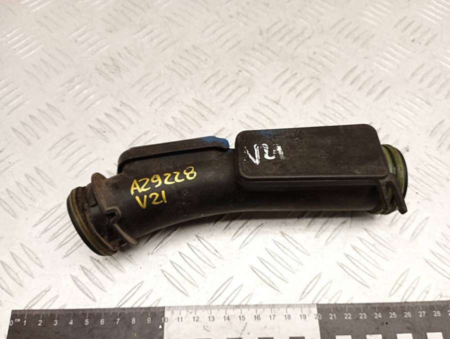 03C145674B Патрубок интеркулера Volkswagen Passat B7 2013г. | Фото № 1 03C145674B Патрубок интеркулера Volkswagen Passat B7 2013г. - Фото 1