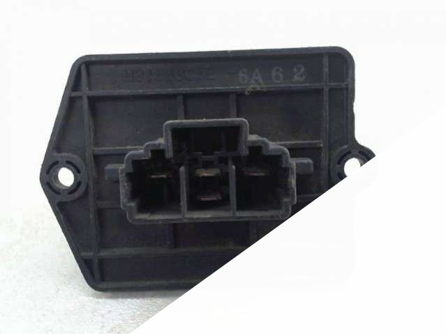 Сопротивление отопителя Mazda 626 (1997 - 2001) Универсал 1999г. | Фото № 2 Сопротивление отопителя Mazda 626 (1997 - 2001) Универсал 1999г. - Фото 2