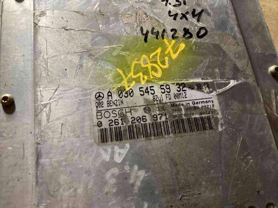 0305455932A0305455932 Блок управления двигателем Mercedes-Benz S W220 2003г. | Фото № 2 0305455932A0305455932 Блок управления двигателем Mercedes-Benz S W220 2003г. - Фото 2