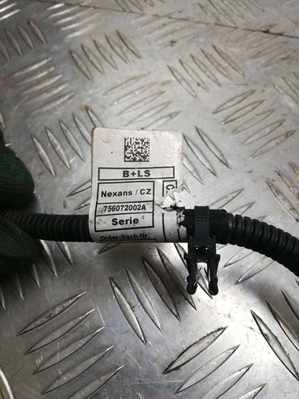 12427800167 Провод реле свечей накала  BMW 5 универсал 2011г. | Фото № 4  12427800167 Провод реле свечей накала  BMW 5 универсал 2011г. - Фото 4