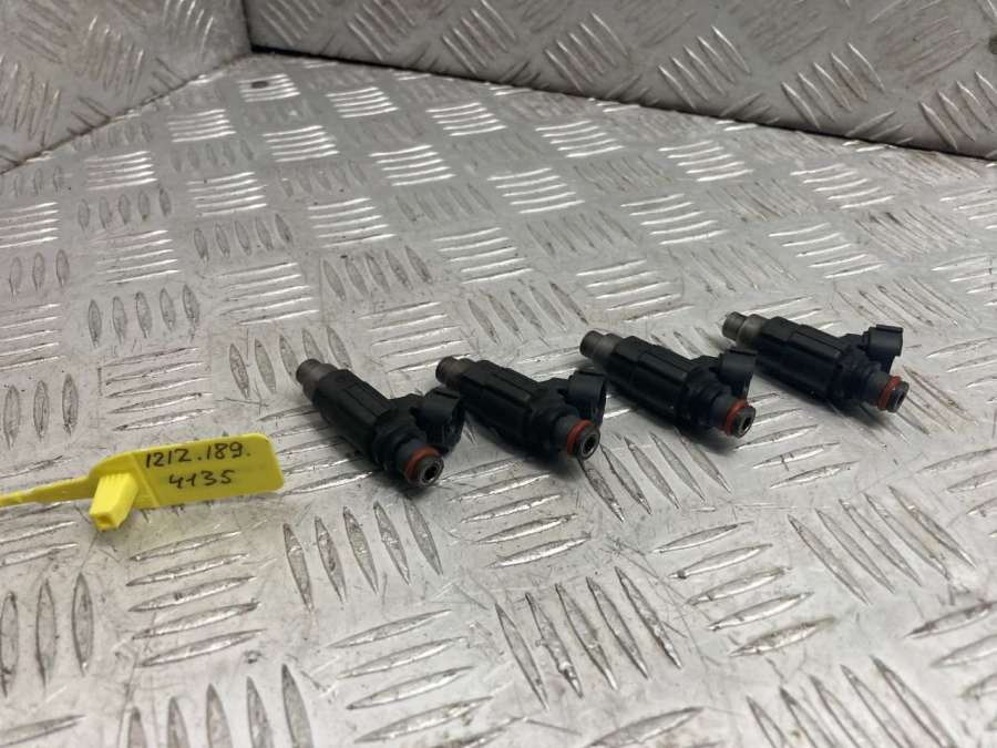 7309955 Форсунка Mitsubishi Space Star 1 1999г. | Фото № 1 7309955 Форсунка Mitsubishi Space Star 1 1999г. - Фото 1