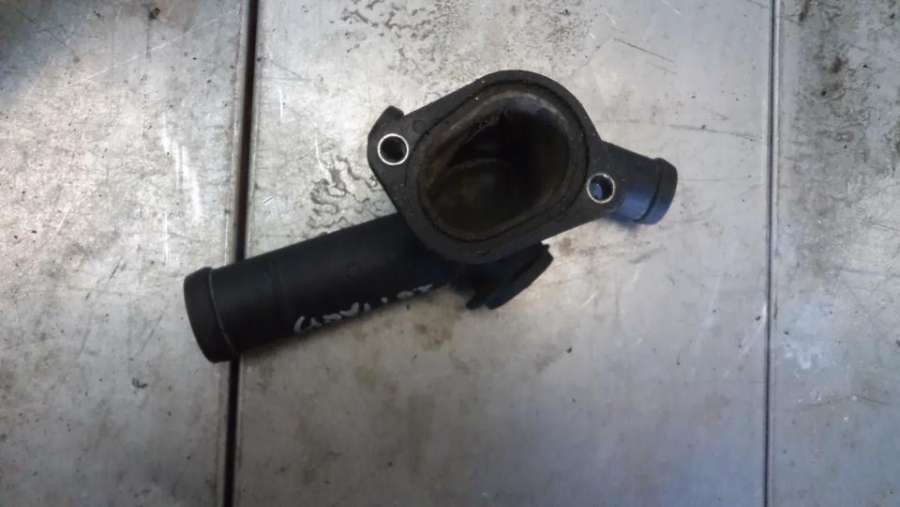 06A121133D Фланец (тройник) системы охлаждения Seat Toledo 2 поколение 2003г. | Фото № 4 06A121133D Фланец (тройник) системы охлаждения Seat Toledo 2 поколение 2003г. - Фото 4