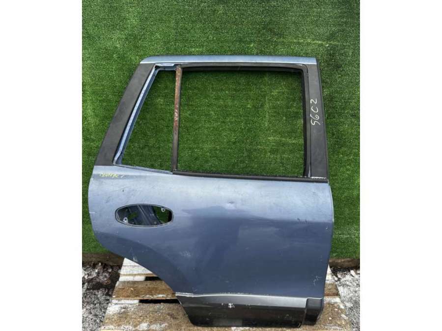 Дверь задняя правая Hyundai Santa Fe 2004г. | Фото № 1 Дверь задняя правая Hyundai Santa Fe 2004г. - Фото 1