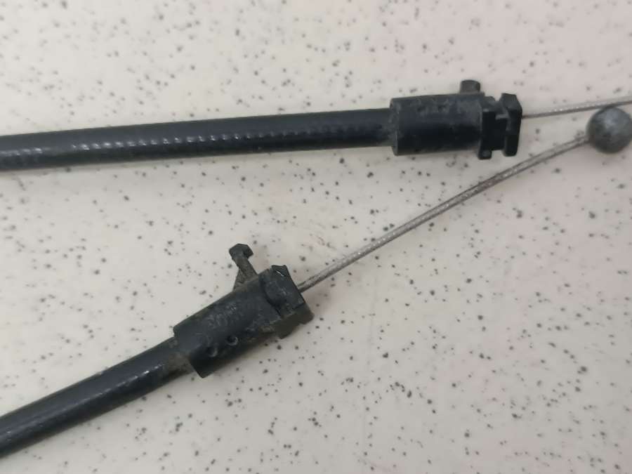 4M0823529E Трос капота  Audi Q7 4M 0000г. | Фото № 3  4M0823529E Трос капота  Audi Q7 4M 0000г. - Фото 3