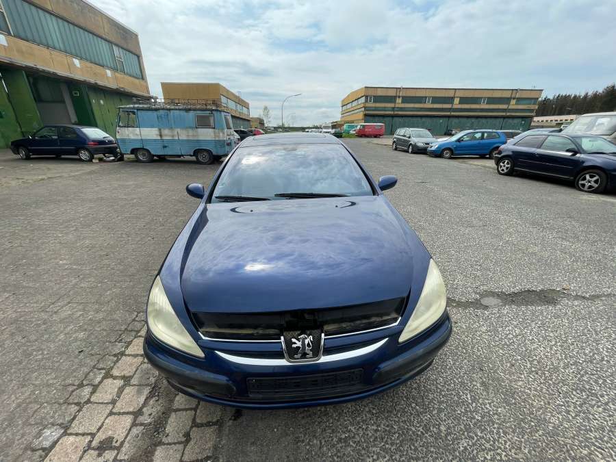 Плафон салонный Peugeot 607 (1999-2010) Седан 2003г. | Фото № 10 Плафон салонный Peugeot 607 (1999-2010) Седан 2003г. - Фото 10