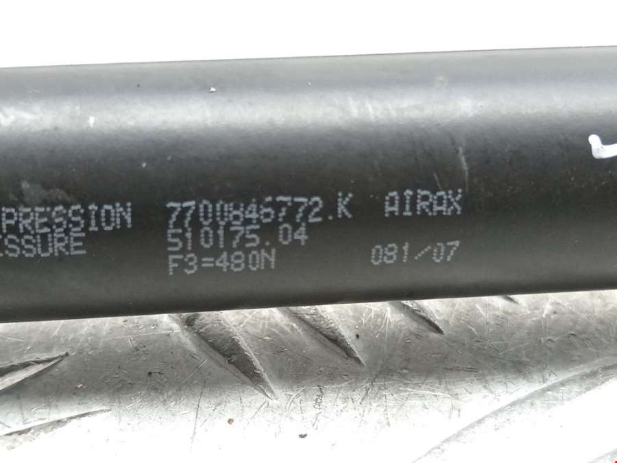 7700846772K Амортизатор крышки багажника Renault Laguna 1 (1993-2000) Хетчбэк 5дв. 2000г. | Фото № 4 7700846772K Амортизатор крышки багажника Renault Laguna 1 (1993-2000) Хетчбэк 5дв. 2000г. - Фото 4