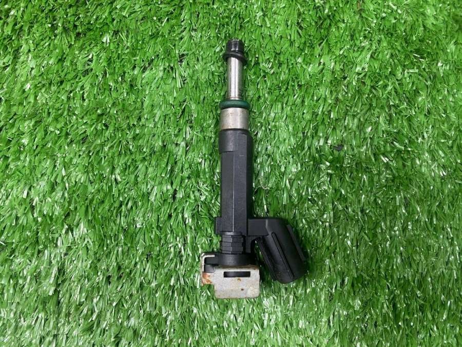 166001KT0A Форсунка топливная  Nissan Juke YF15 F15 2013г. | Фото № 2  166001KT0A Форсунка топливная  Nissan Juke YF15 F15 2013г. - Фото 2