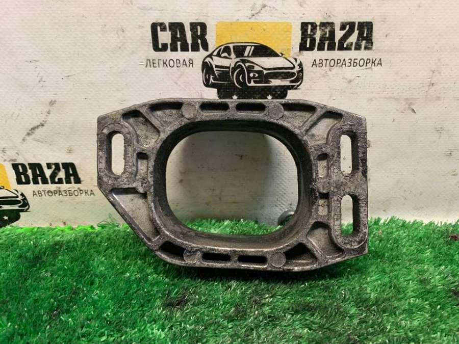 8D0199335  Кронштейн двигателя   Volkswagen Passat B5 1998г. | Фото № 2  8D0199335  Кронштейн двигателя   Volkswagen Passat B5 1998г. - Фото 2