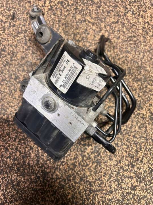 8M512C405AA Блок ABS  Ford C-Max 1 поколение (2003-2007) 2003г. | Фото № 1  8M512C405AA Блок ABS  Ford C-Max 1 поколение (2003-2007) 2003г. - Фото 1