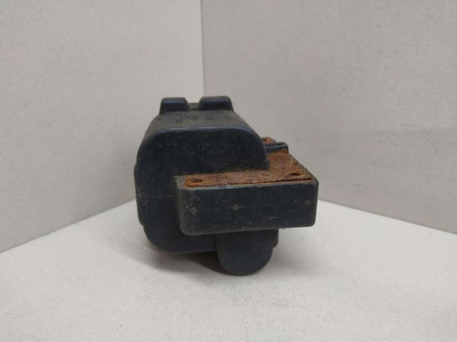 77008509992526111A Катушка зажигания Renault Safrane 1998г. | Фото № 4 77008509992526111A Катушка зажигания Renault Safrane 1998г. - Фото 4