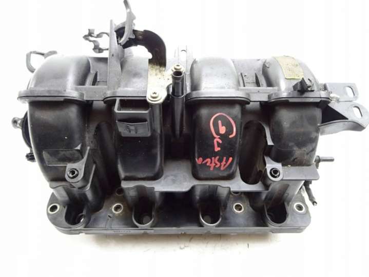 55584978 Коллектор впускной Opel Adam 1 поколение (2012-2024) 2012г. | Фото № 2 55584978 Коллектор впускной Opel Adam 1 поколение (2012-2024) 2012г. - Фото 2