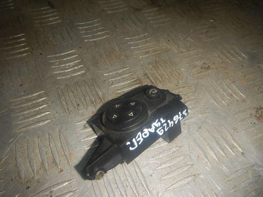 3D0953551 Кнопка  Volkswagen Touareg 0000г. | Фото № 1  3D0953551 Кнопка  Volkswagen Touareg 0000г. - Фото 1