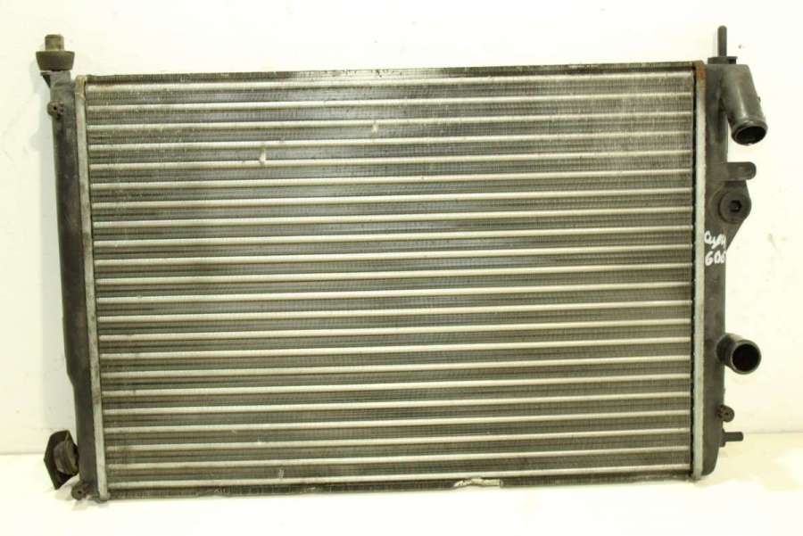 Радиатор основной Renault Scenic 1 2000г. | Фото № 1 Радиатор основной Renault Scenic 1 2000г. - Фото 1