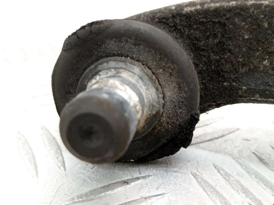 Рычаг передний правый Audi A4 B6 (2000-2006) Седан 2001г. | Фото № 2 Рычаг передний правый Audi A4 B6 (2000-2006) Седан 2001г. - Фото 2