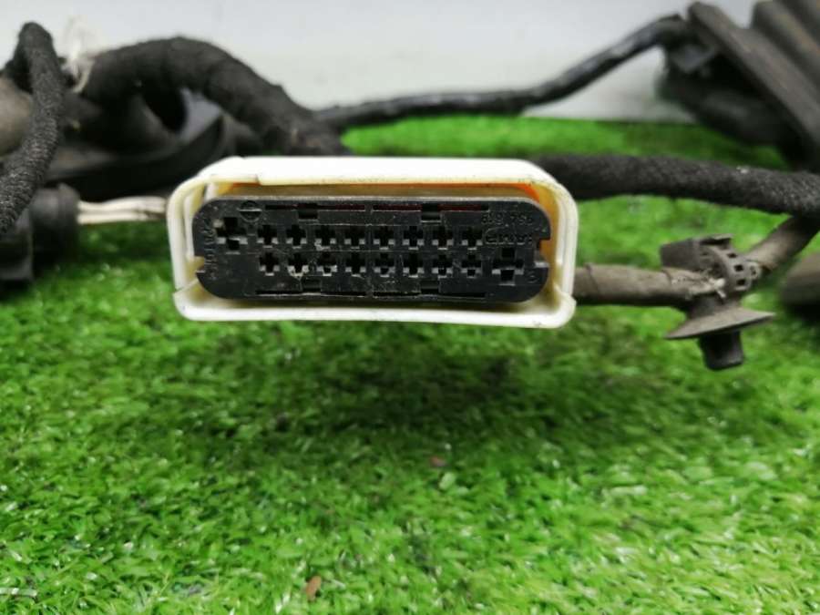 Проводка двери задней левой  Volkswagen Passat B6 2005г. | Фото № 5   Проводка двери задней левой  Volkswagen Passat B6 2005г. - Фото 5