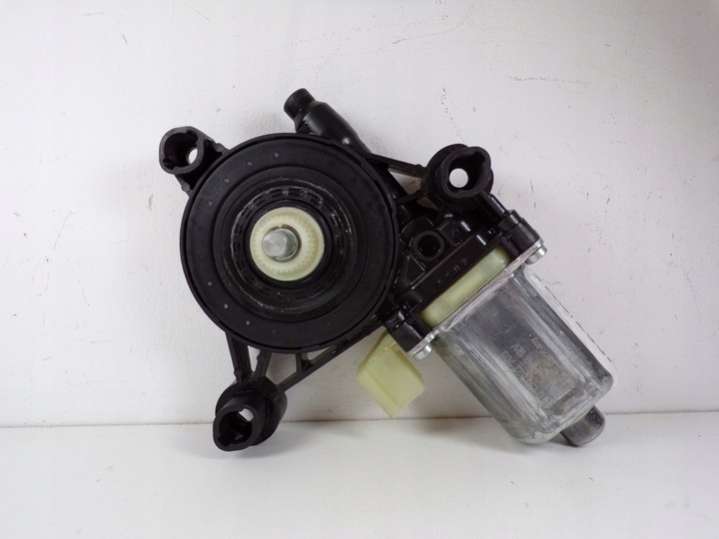 8W0959801 Моторчик стеклоподъемника Audi E-tron 1 поколение (2018-2024) 2018г. | Фото № 4 8W0959801 Моторчик стеклоподъемника Audi E-tron 1 поколение (2018-2024) 2018г. - Фото 4