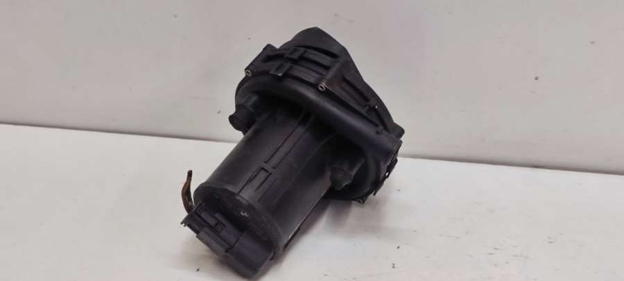 1435364721852431715293 Насос продувки катализатора BMW 3 E46 2002г. | Фото № 2 1435364721852431715293 Насос продувки катализатора BMW 3 E46 2002г. - Фото 2