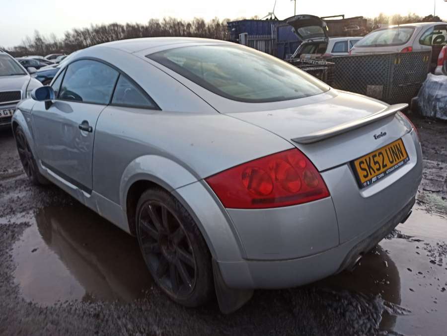 8N0807111MX Бампер передний Audi TT 8N (1998-2006) Купе 2002г. | Фото № 14 8N0807111MX Бампер передний Audi TT 8N (1998-2006) Купе 2002г. - Фото 14