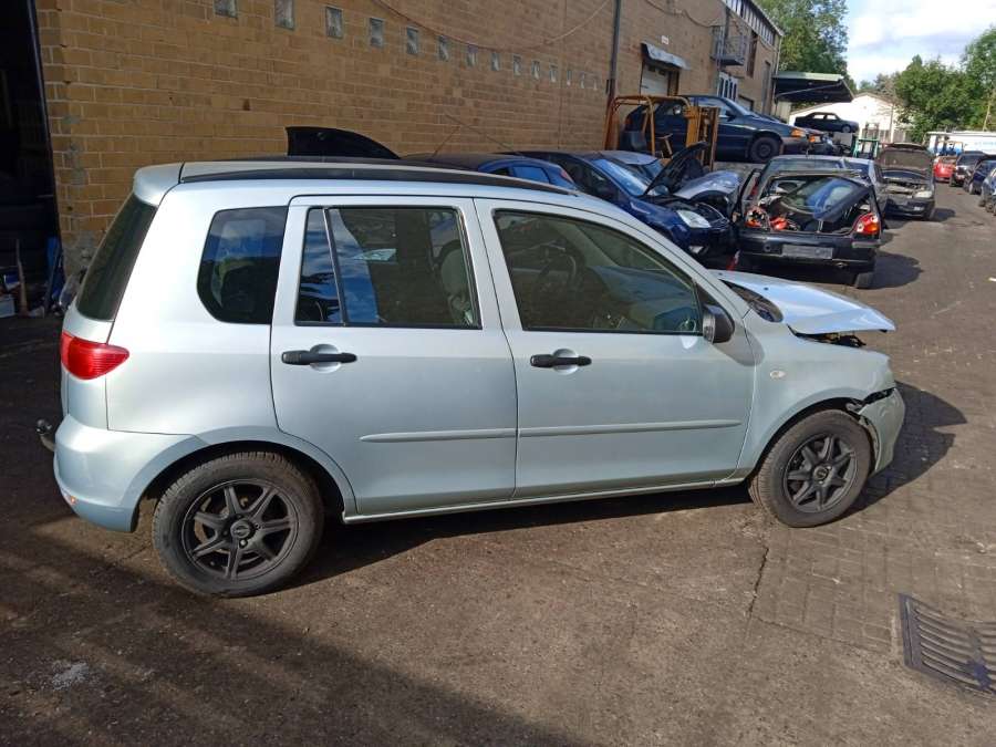 Ручка стеклоподъемника Mazda 2 DY (2003-2007) Хетчбэк 5дв. 2003г. | Фото № 7 Ручка стеклоподъемника Mazda 2 DY (2003-2007) Хетчбэк 5дв. 2003г. - Фото 7