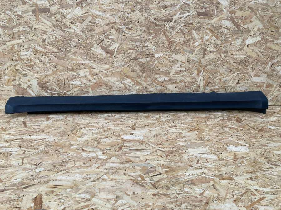 95B853554 Накладка на порог правая  Porsche Macan  2016г. | Фото № 1  95B853554 Накладка на порог правая  Porsche Macan  2016г. - Фото 1