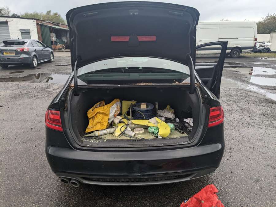 32620198A Блок управления стояночного тормоза (электроручник) Audi A4 B8 (2007-2015) Седан 2009г. | Фото № 11 32620198A Блок управления стояночного тормоза (электроручник) Audi A4 B8 (2007-2015) Седан 2009г. - Фото 11