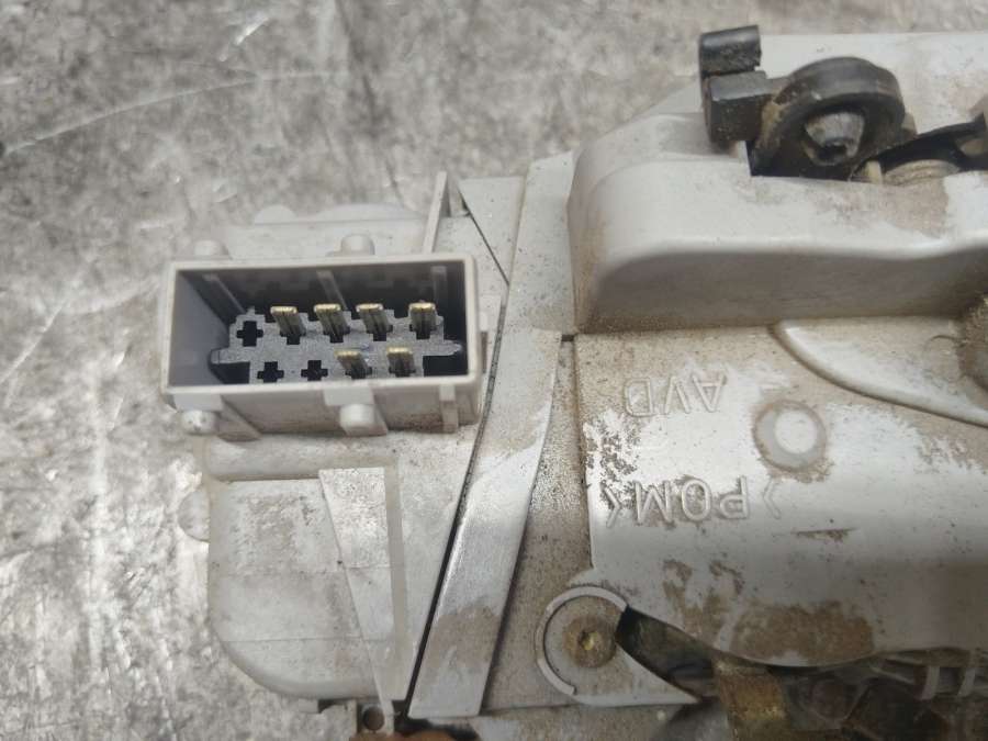 Замок двери передней правой Peugeot 406 Седан 1995г. | Фото № 3 Замок двери передней правой Peugeot 406 Седан 1995г. - Фото 3