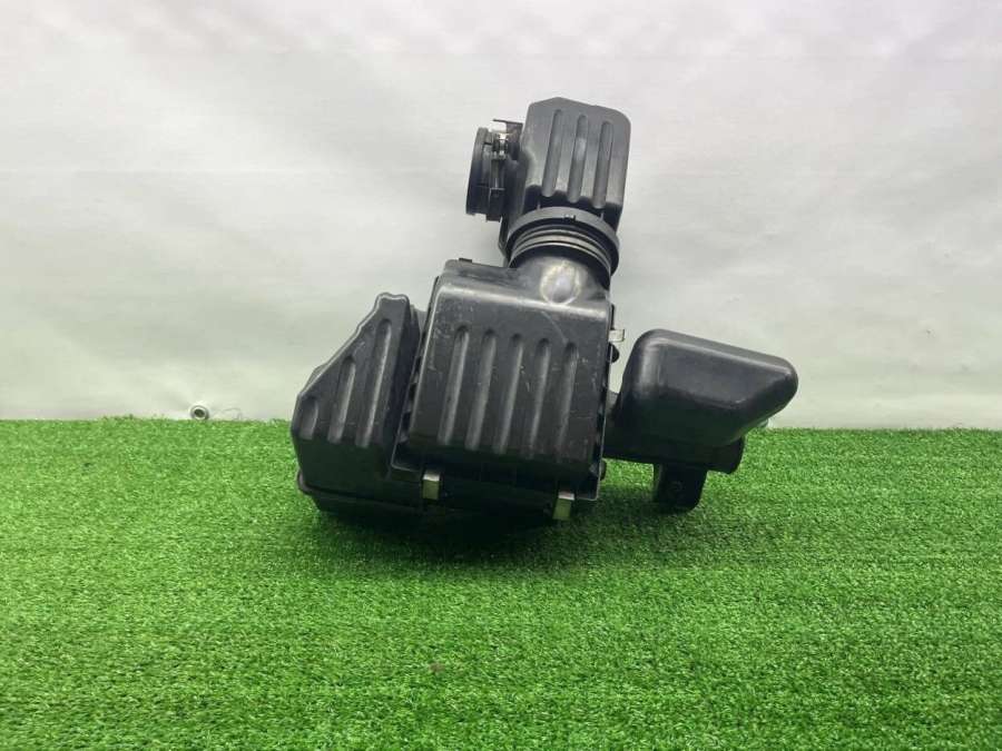 17201PWAJ10 Корпус воздушного фильтра  Honda Jazz 1 2005г. | Фото № 4  17201PWAJ10 Корпус воздушного фильтра  Honda Jazz 1 2005г. - Фото 4