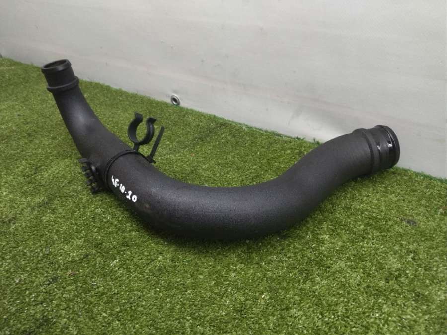 7MO145958F Патрубок интеркулера  Volkswagen Sharan 1 1996г. | Фото № 4  7MO145958F Патрубок интеркулера  Volkswagen Sharan 1 1996г. - Фото 4