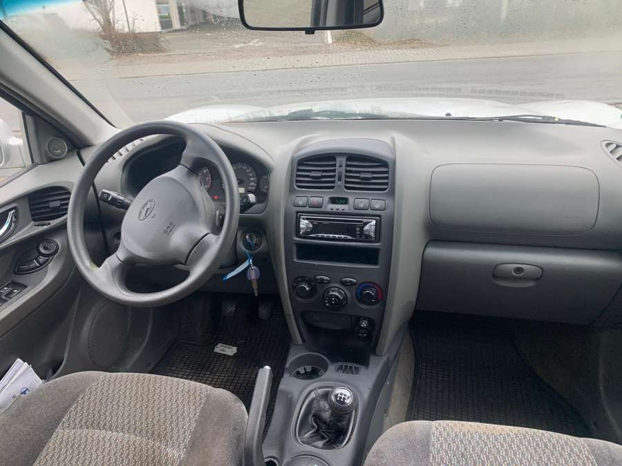 Замок двери задней левой Hyundai Santa Fe 1 (SM) (2000-2006) Внедорожник 5дв. 2002г. | Фото № 8 Замок двери задней левой Hyundai Santa Fe 1 (SM) (2000-2006) Внедорожник 5дв. 2002г. - Фото 8