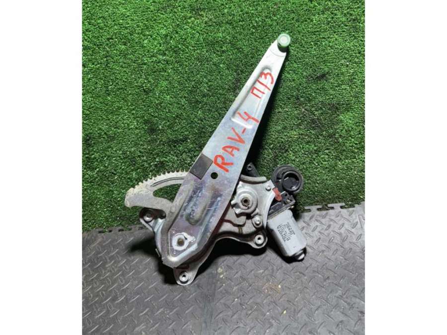 8572032150 Стеклоподъемник задний правый Toyota RAV4 2003г. | Фото № 4 8572032150 Стеклоподъемник задний правый Toyota RAV4 2003г. - Фото 4