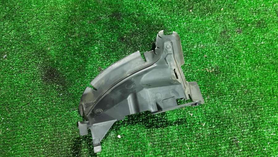 30796389 Пластиковая накладка (воздуховод) на телевизор Volvo V70 универсал 2011г. | Фото № 2 30796389 Пластиковая накладка (воздуховод) на телевизор Volvo V70 универсал 2011г. - Фото 2