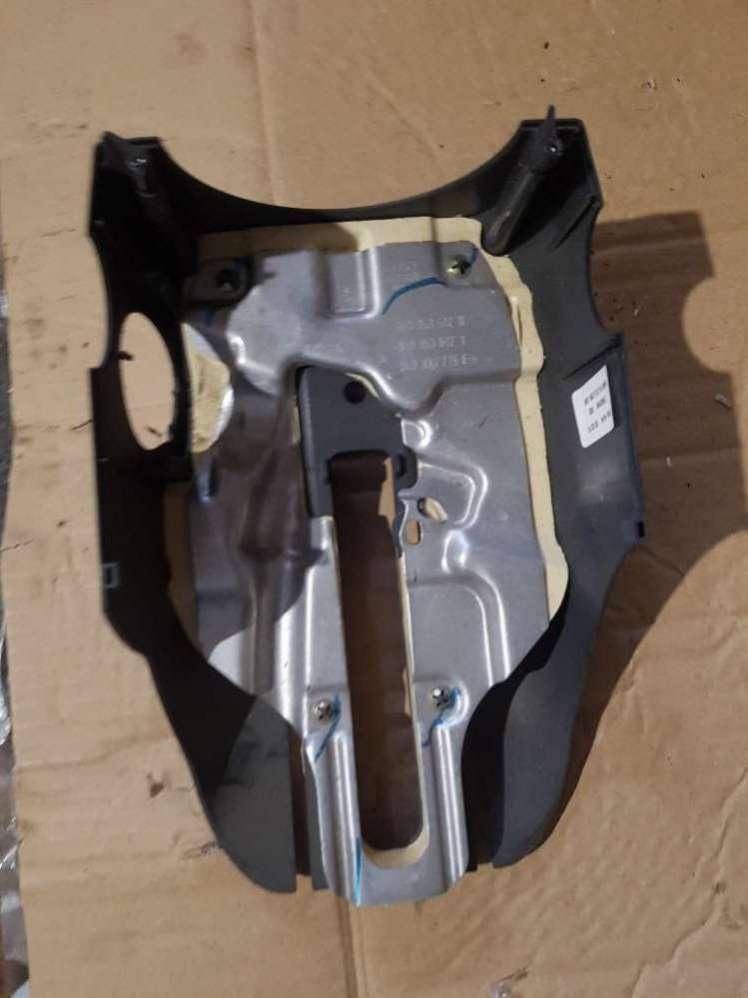 8E0953512N Кожух рулевой колонки Audi A4 B7 (S4,RS4) 2008г. | Фото № 2 8E0953512N Кожух рулевой колонки Audi A4 B7 (S4,RS4) 2008г. - Фото 2