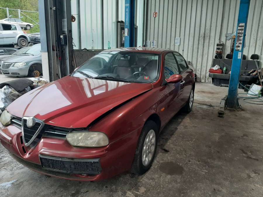 Рычаг передний правый Alfa Romeo 156 (932) (1997-2007) Седан 2002г. | Фото № 10 Рычаг передний правый Alfa Romeo 156 (932) (1997-2007) Седан 2002г. - Фото 10