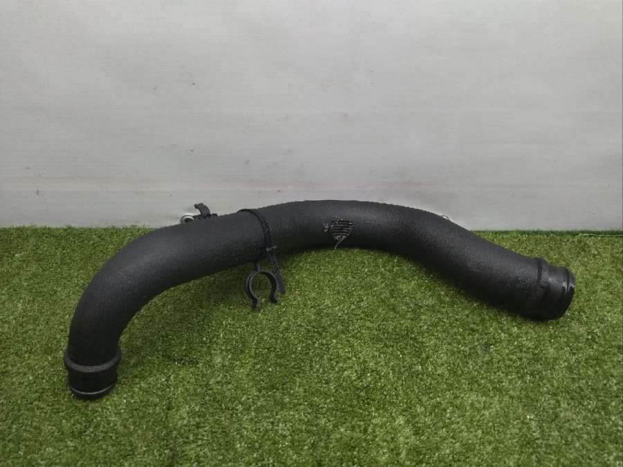 7MO145958F Патрубок интеркулера  Volkswagen Sharan 1 1996г. | Фото № 5  7MO145958F Патрубок интеркулера  Volkswagen Sharan 1 1996г. - Фото 5